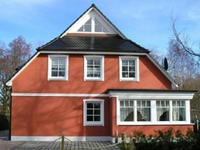 Glebbe 66 _ Hus Suennschien in Zingst